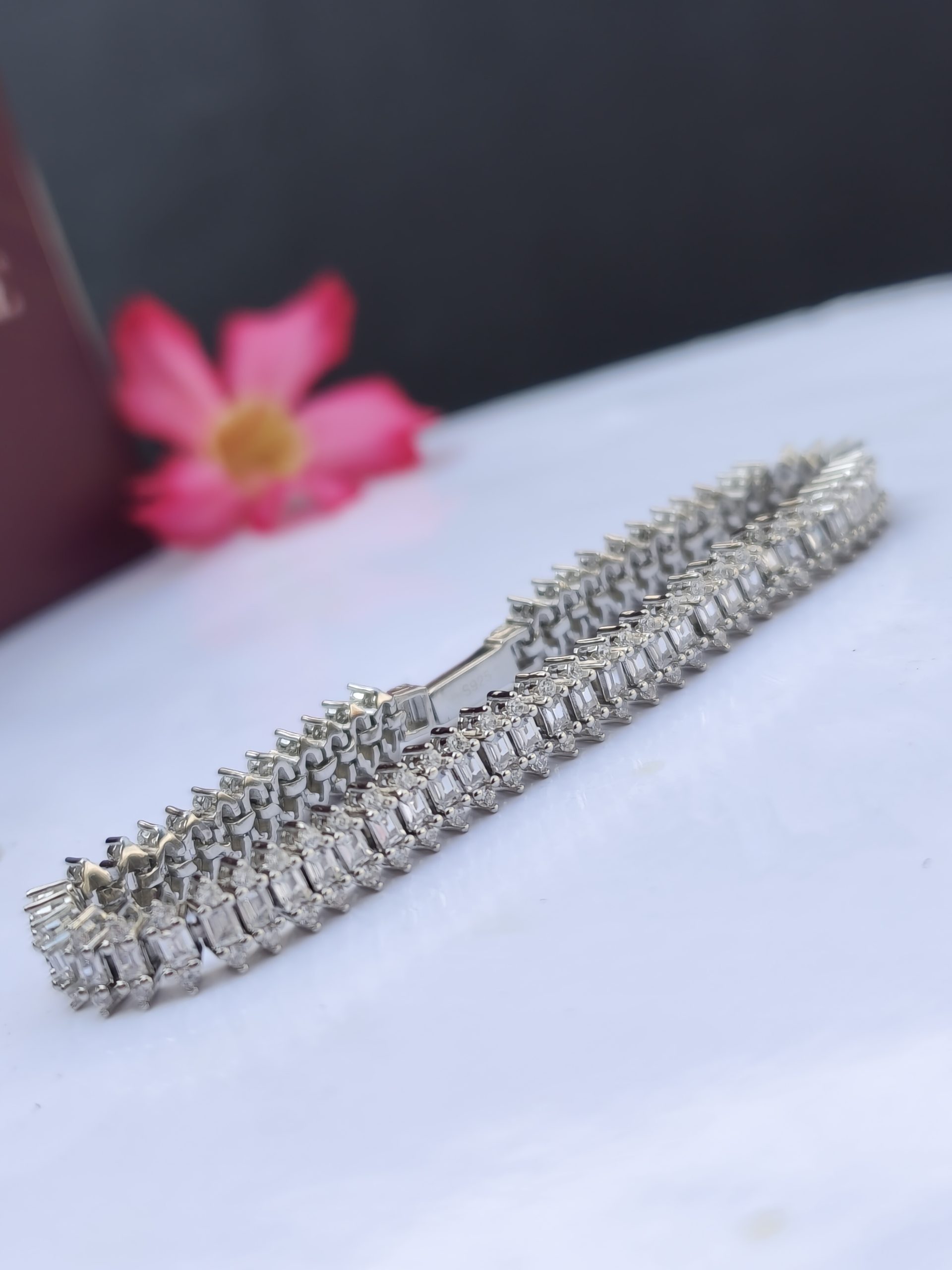 The Diamond Mirage ✨💎